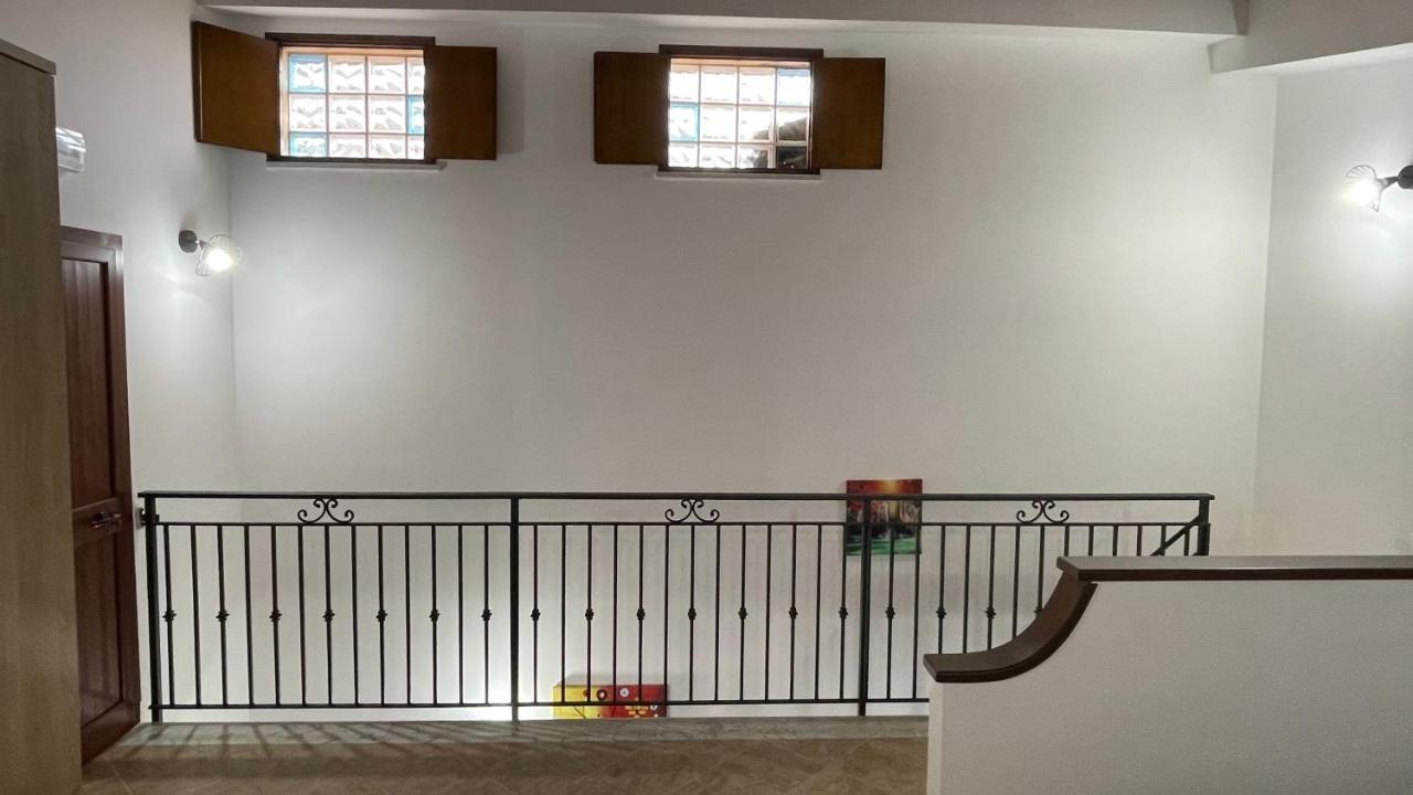 Casa Vacanze Antico Cortile Delle Palme Vila Villagrazia Di Carini Exterior foto