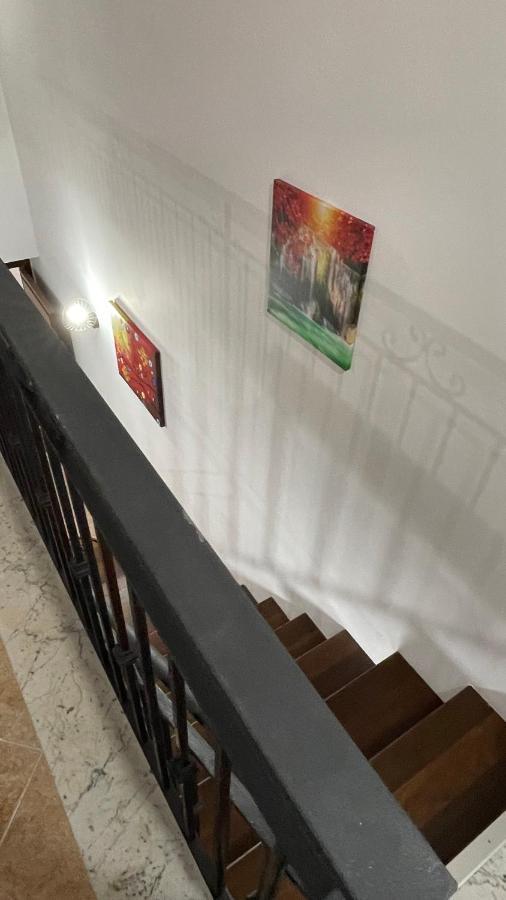 Casa Vacanze Antico Cortile Delle Palme Vila Villagrazia Di Carini Exterior foto